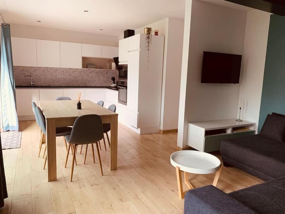 Maison En Plein Centre Avec Terrasse Et Jardin Vielsalm Esterno foto